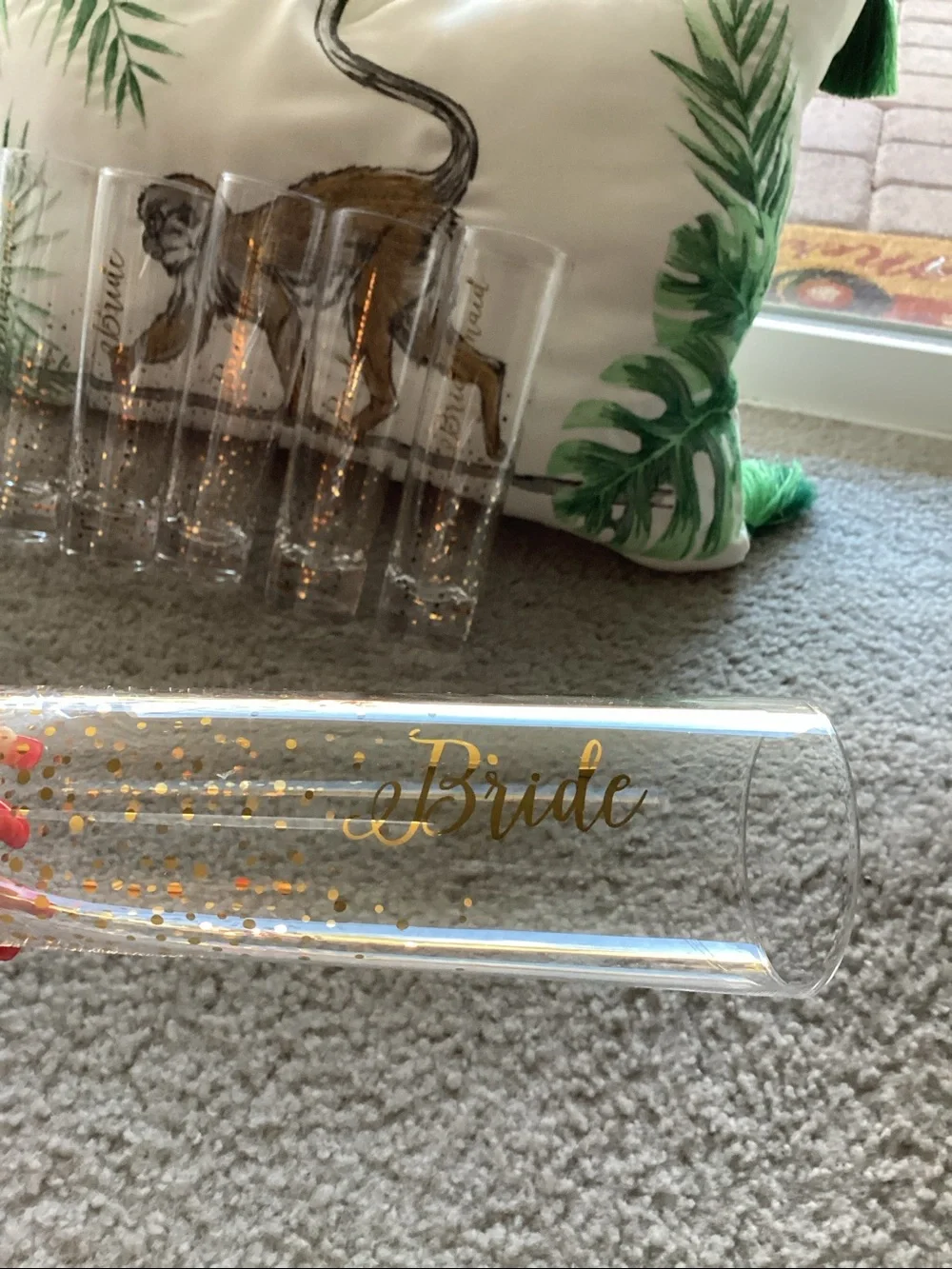 “Bride” & 'Bridesmaid' Champagne Toasting Glasses🥂 with Gold Script